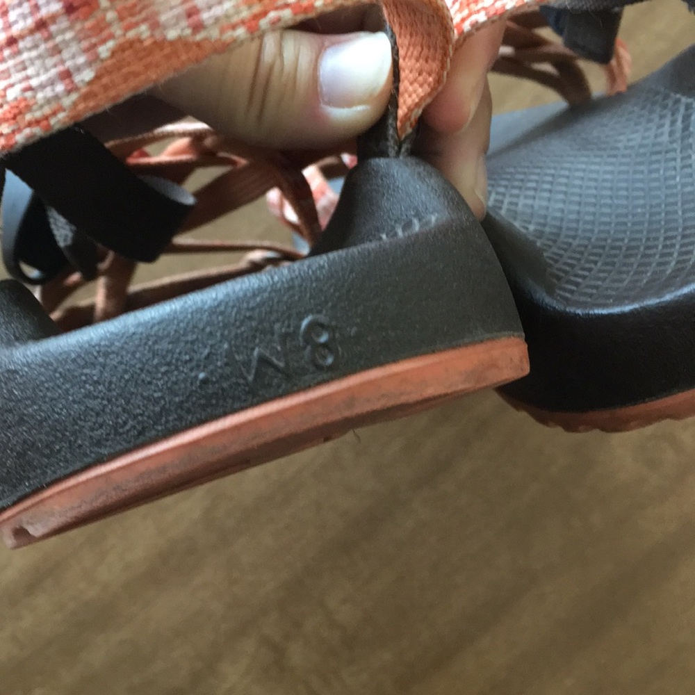 Women’s Chacos EUC - Picture 4 of 4